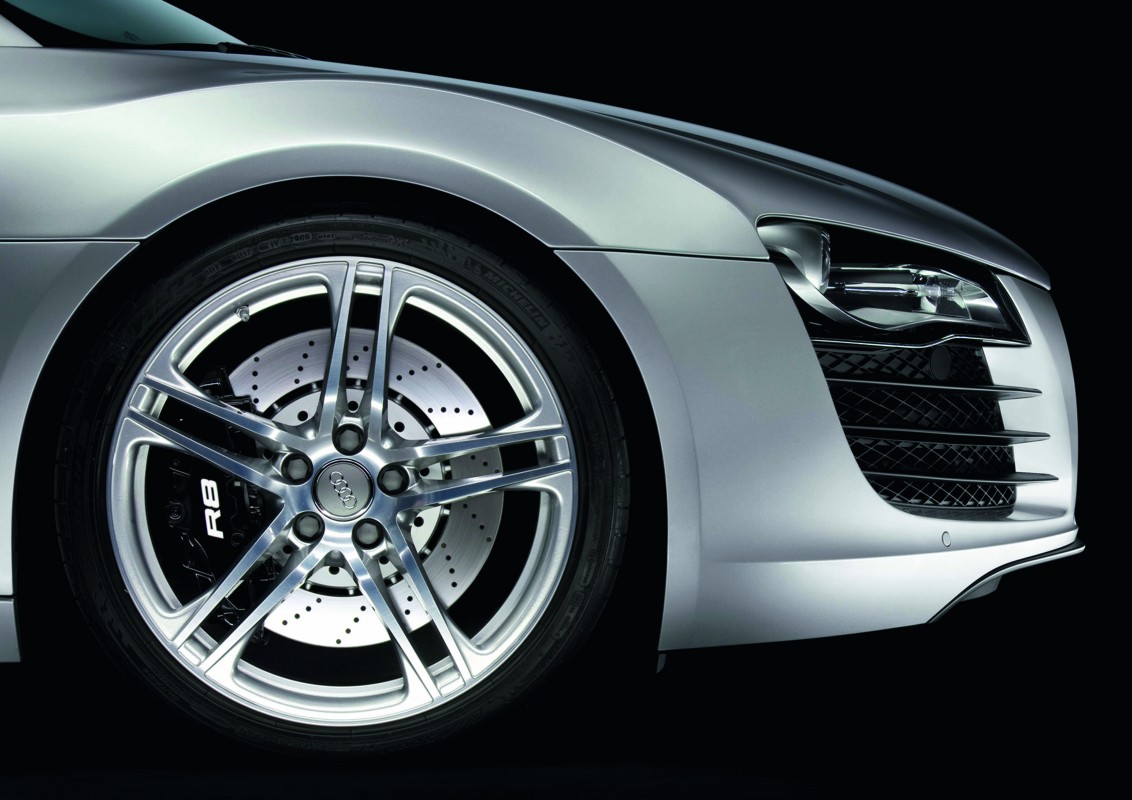 Spoke design. Audi r8 Typ 42. 420 601 025 AC. База Ауди.