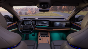 Audi Q7 – Interieur und beleuchtetes Glasdach