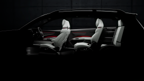 Audi Q9 Prototype – Interieur und beleuchtetes Glasdach