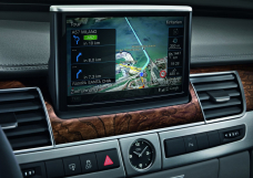 Feinste 3D-Grafik: Der Monitor im Audi A8 