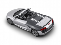 Audi R8 Spyder: generous use of carbon-fiber-reinforced polymer (CFRP) in the rear section 