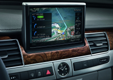 Detailed 3D graphics: the monitor in the Audi A8 