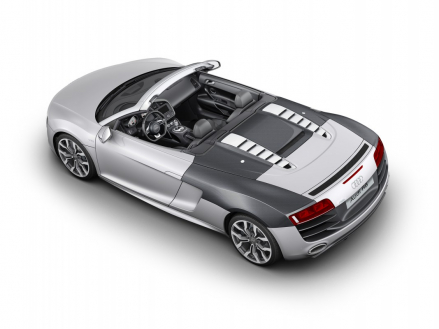Audi R8 Spyder: generous use of carbon-fiber-reinforced polymer (CFRP) in the rear section