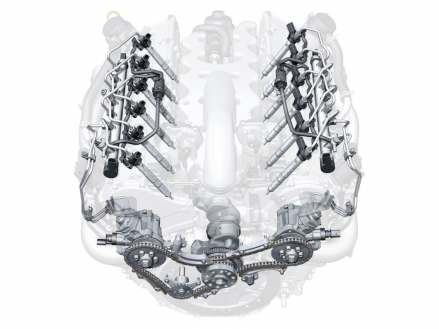 V12 TDI: two pumps supply both rails